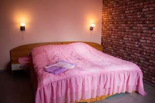 Гостевой дом Абсолют Евпатория Стандартный двухместный номер с 1 кроватью или 2 отдельными кроватями-5